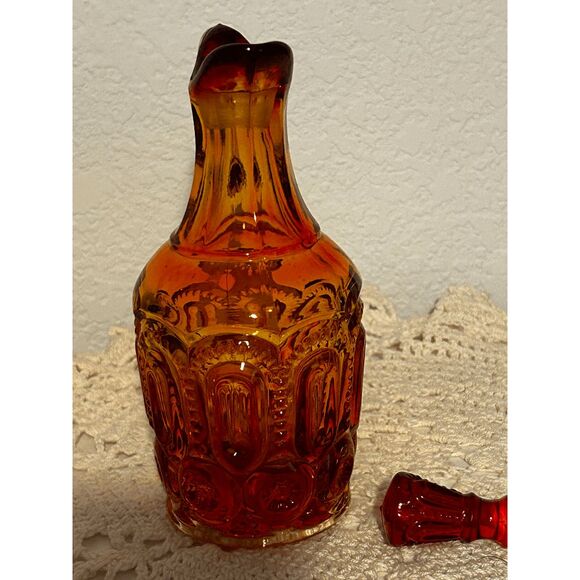 Vintage L.E. Smith Glass Moon and Stars # 6241 Cruet in Amberina - Picture 2 of 5